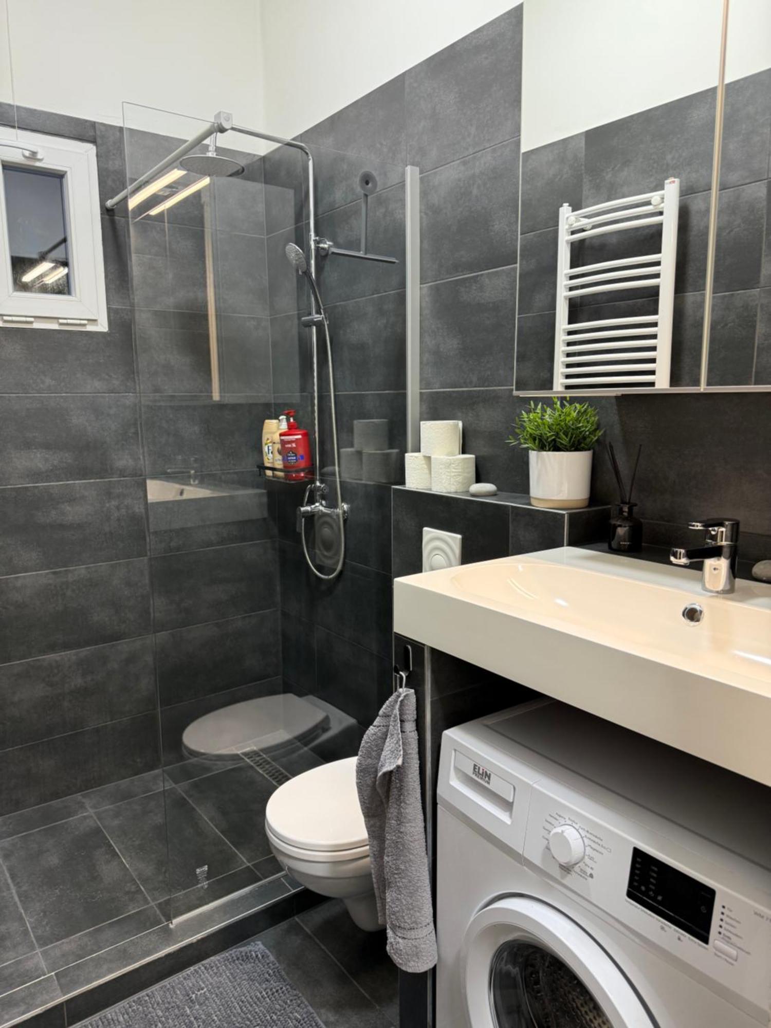 Apartman Bajvivostreet *